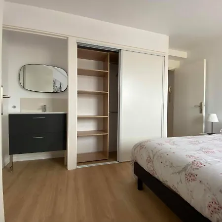 La Marine By Holidieppe *