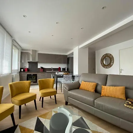 La Marine By Holidieppe