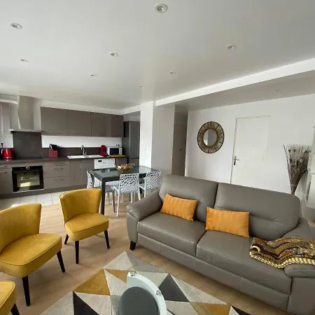 La Marine By Holidieppe