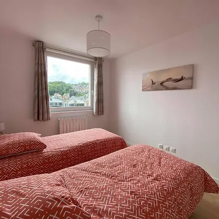 La Marine By Holidieppe *